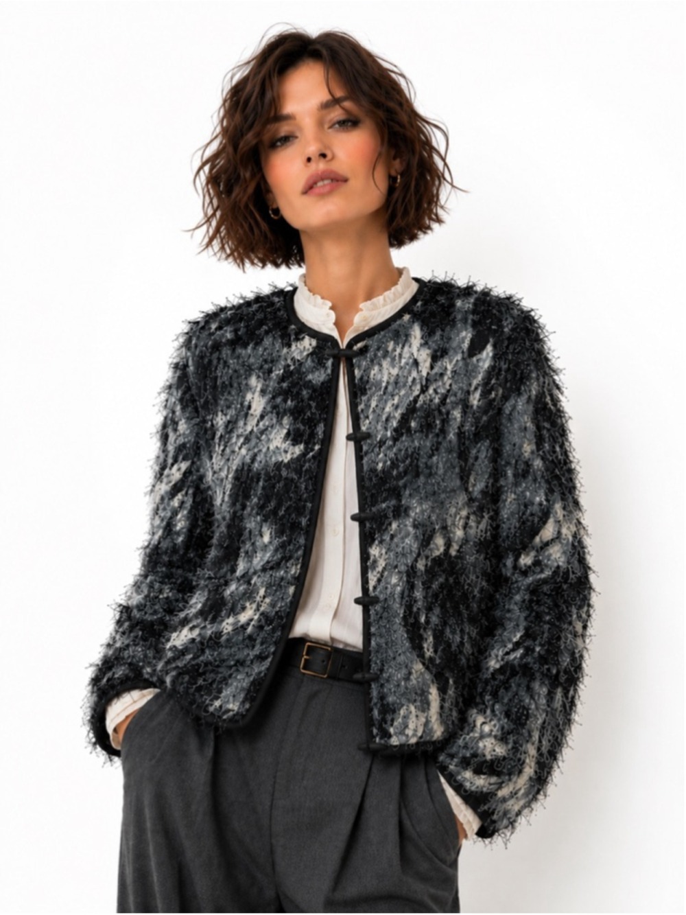 VINTAGE Faux Feather Fringe Grey & Black Blazer Jacket Long Sleeves Size Medium